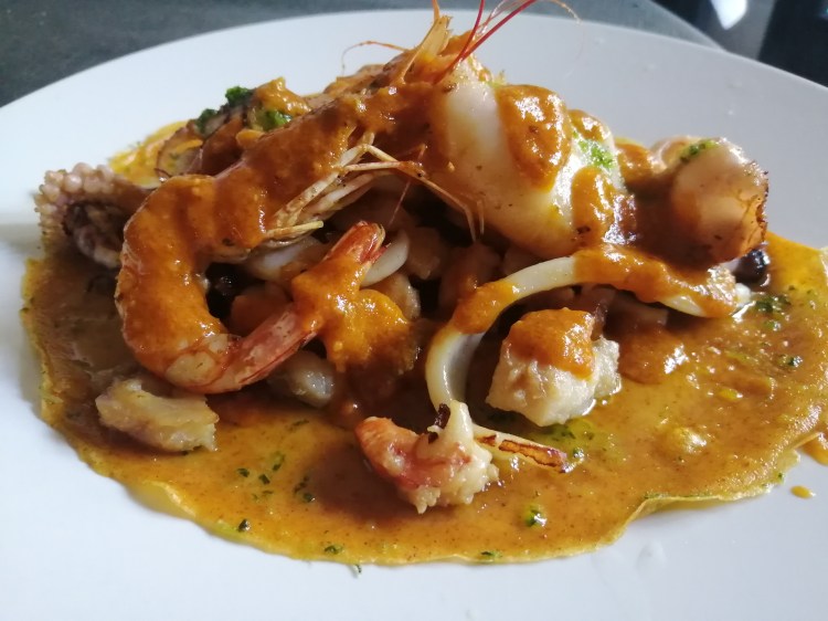 Crep de peix i marisc.